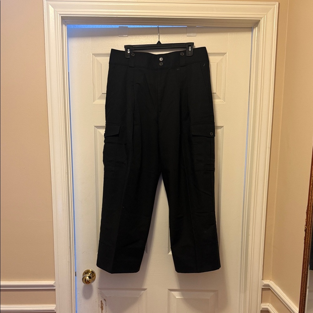 Lauren by Ralph Lauren Black Cropped Cargo Pants with cuffed hem